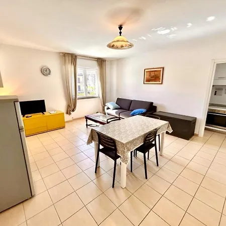 Sonia Nuovo Trilo Vicino Al Mare Con A/c Apartment *